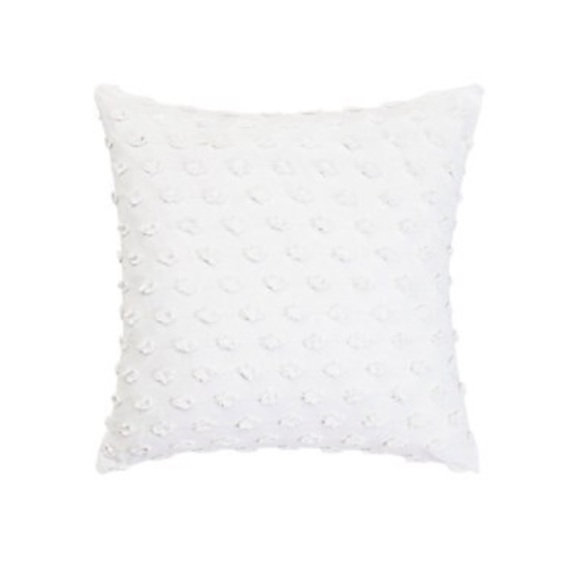 NWT Trina Turk Decorative Throw Wht Fringe Pillow - Picture 2 of 15